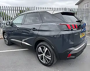 Used 2018 Peugeot 3008 Allure Grey - Interior and Exterior details 4