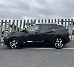 Used 2018 Peugeot 3008 Allure Grey - Interior and Exterior details 8