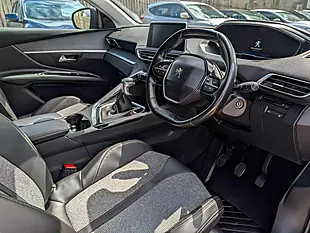 Used 2018 Peugeot 3008 Allure Grey - Interior and Exterior details 12