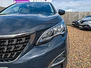 Used 2018 Peugeot 3008 Allure Grey - Interior and Exterior details 7