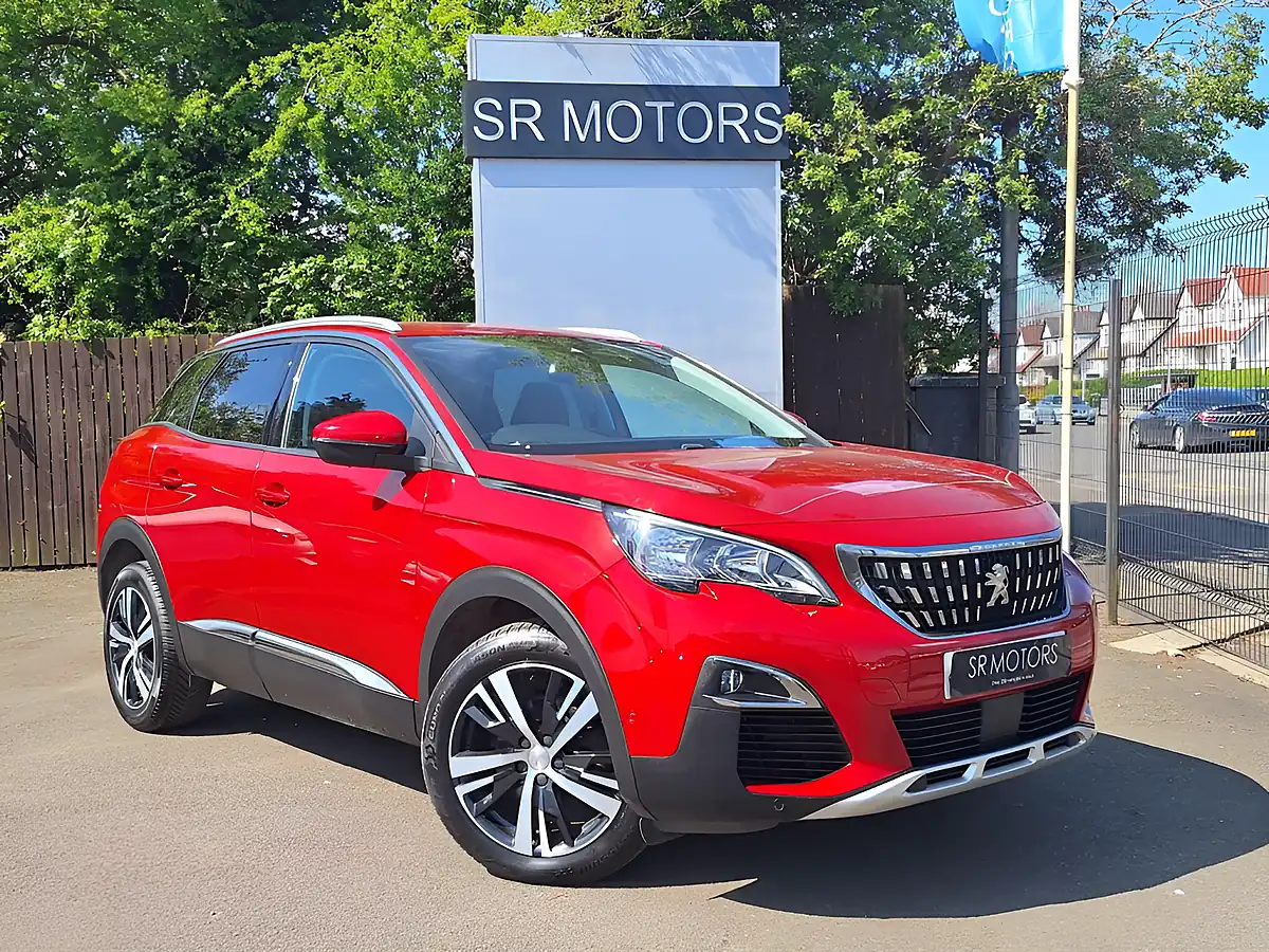 Used 2018 Peugeot 3008 Allure Red - Front View