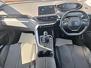 Used 2018 Peugeot 3008 Allure Red - Interior and Exterior details 10