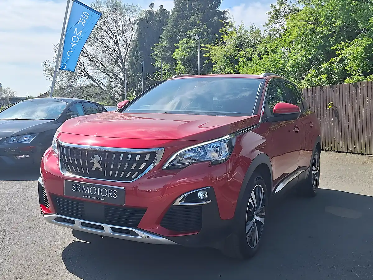 Used 2018 Peugeot 3008 Allure Red - Interior and Exterior details 3