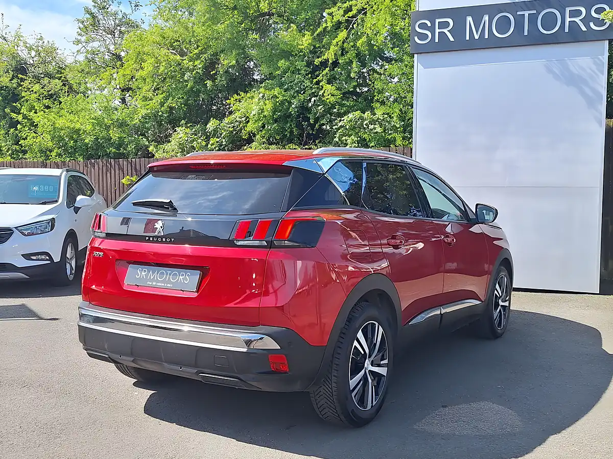 Used 2018 Peugeot 3008 Allure Red - Interior and Exterior details 8