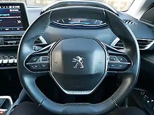 Used 2018 Peugeot 3008 Allure Ultimate Red - Interior and Exterior details 16