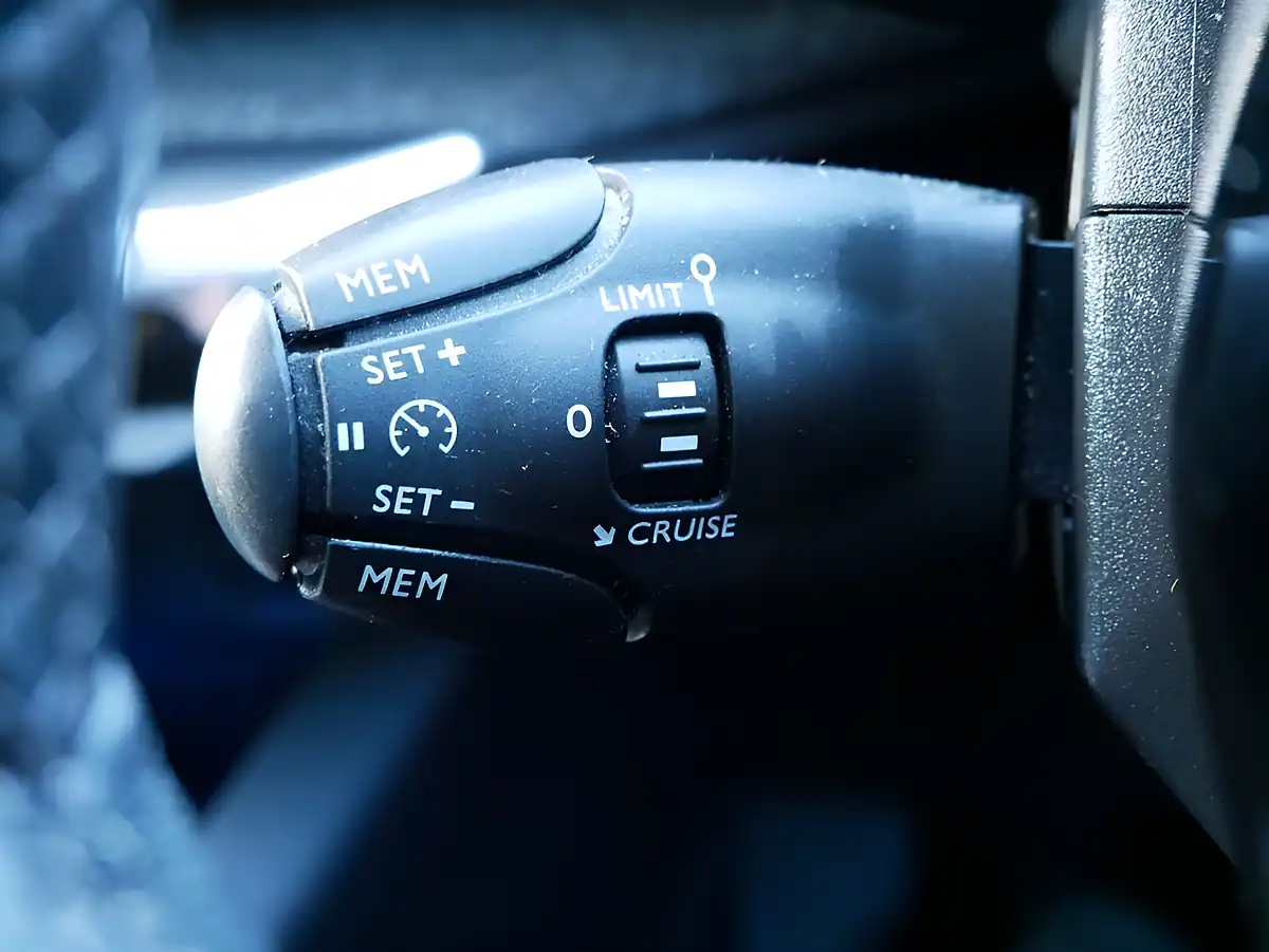 Used 2018 Peugeot 3008 Allure Ultimate Red - Interior and Exterior details 18