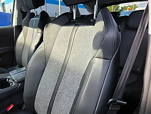 Used 2018 Peugeot 3008 Allure White - Interior and Exterior details 16