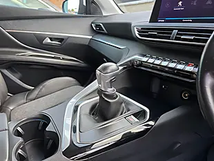 Used 2018 Peugeot 3008 Allure White - Interior and Exterior details 7
