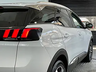 Used 2018 Peugeot 3008 Allure White - Interior and Exterior details 10
