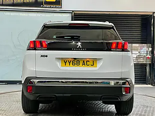 Used 2018 Peugeot 3008 Allure White - Interior and Exterior details 11