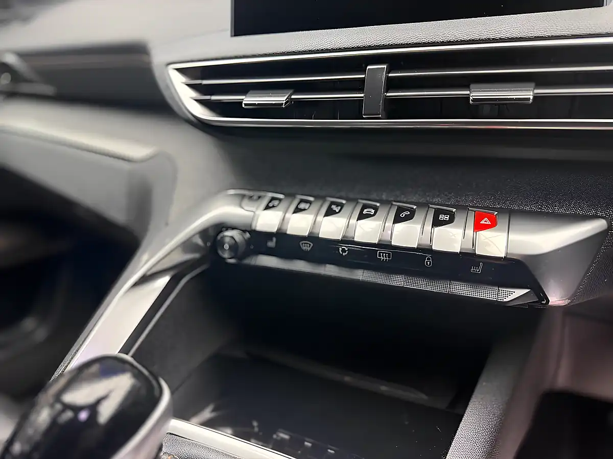 Used 2018 Peugeot 3008 GT Line Black - Interior and Exterior details 14
