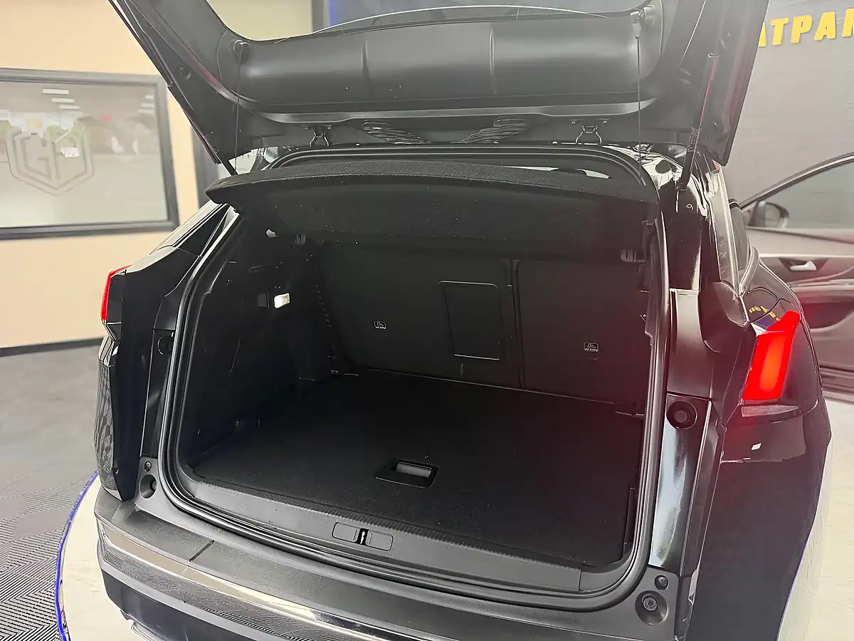 Used 2018 Peugeot 3008 GT Line Black - Interior and Exterior details 20