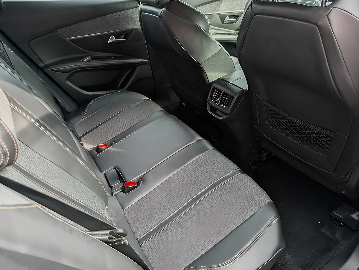 Used 2018 Peugeot 3008 GT Line Black - Interior and Exterior details 9