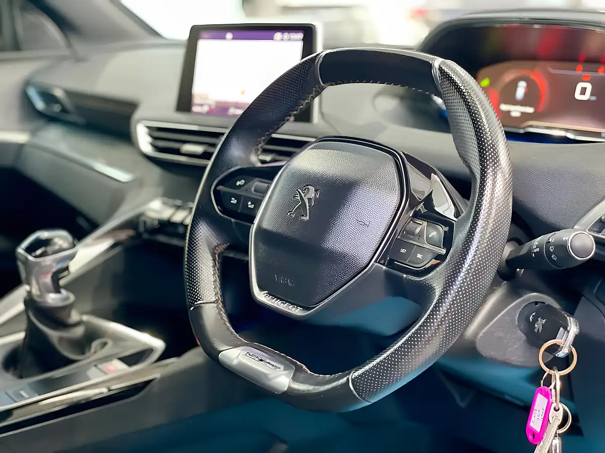Used 2018 Peugeot 3008 GT Line Black - Interior and Exterior details 15