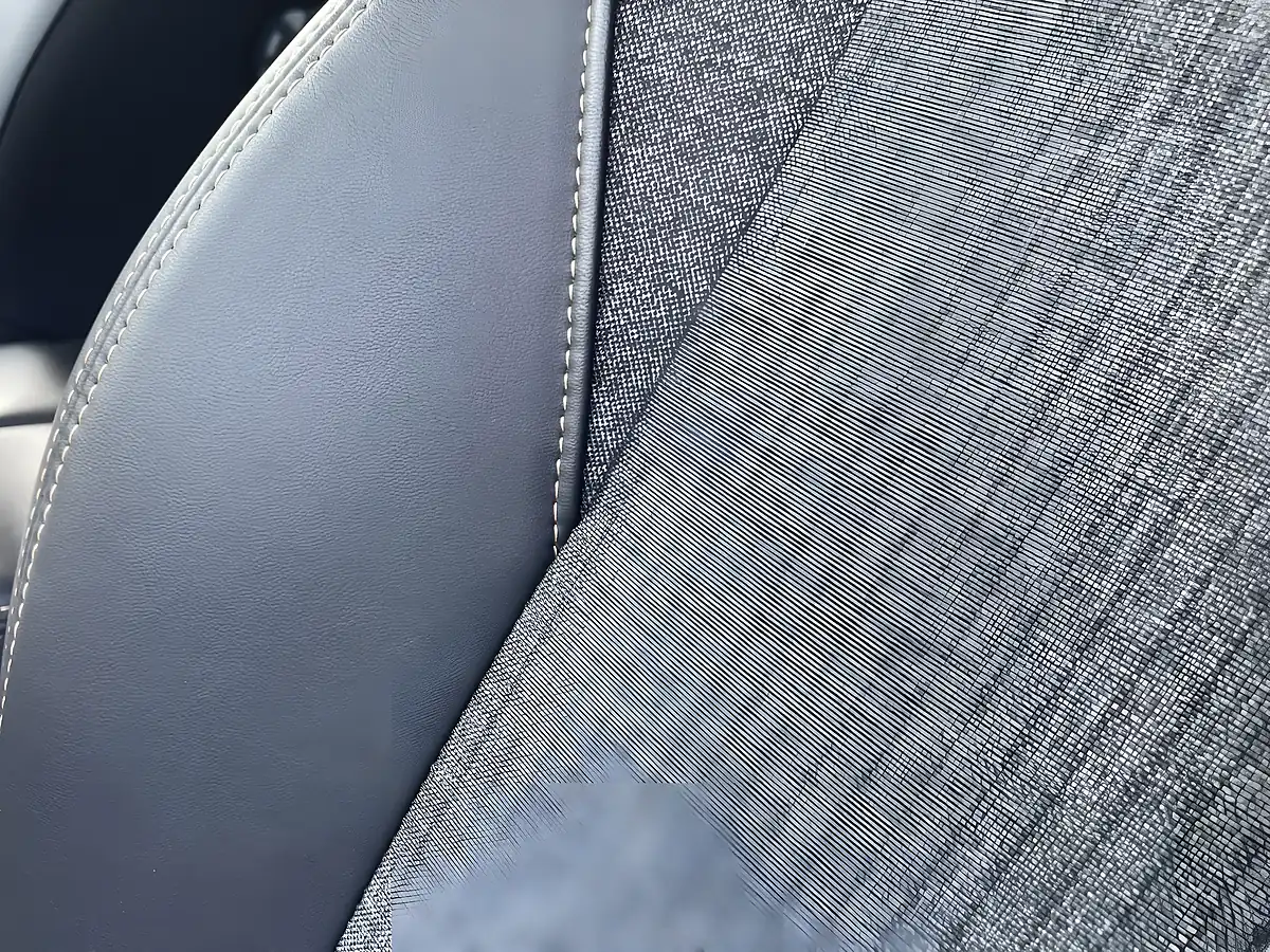Used 2018 Peugeot 3008 GT Line Blue - Interior and Exterior details 17