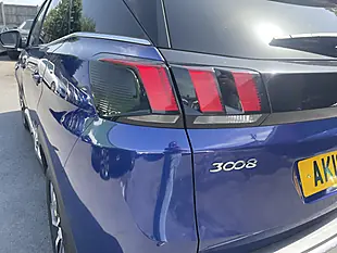 Used 2018 Peugeot 3008 GT Line Blue - Interior and Exterior details 18
