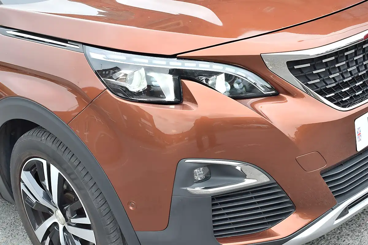 Used 2018 Peugeot 3008 GT Line Bronze - Interior and Exterior details 9
