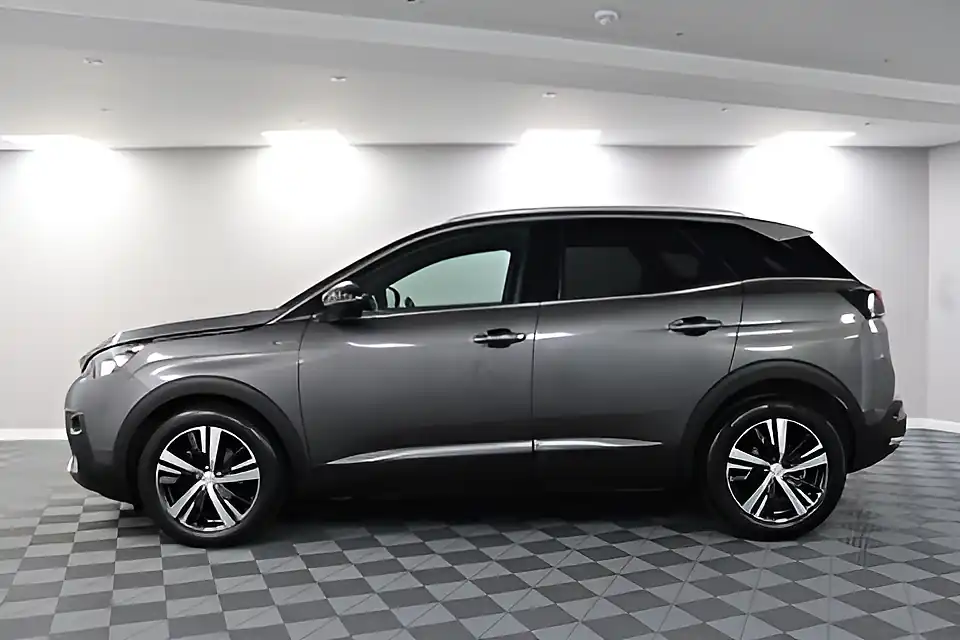 Used 2018 Peugeot 3008 GT Line Grey - Interior and Exterior details 10