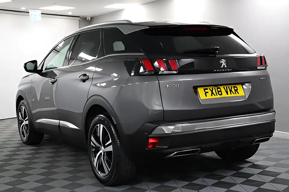 Used 2018 Peugeot 3008 GT Line Grey - Interior and Exterior details 7