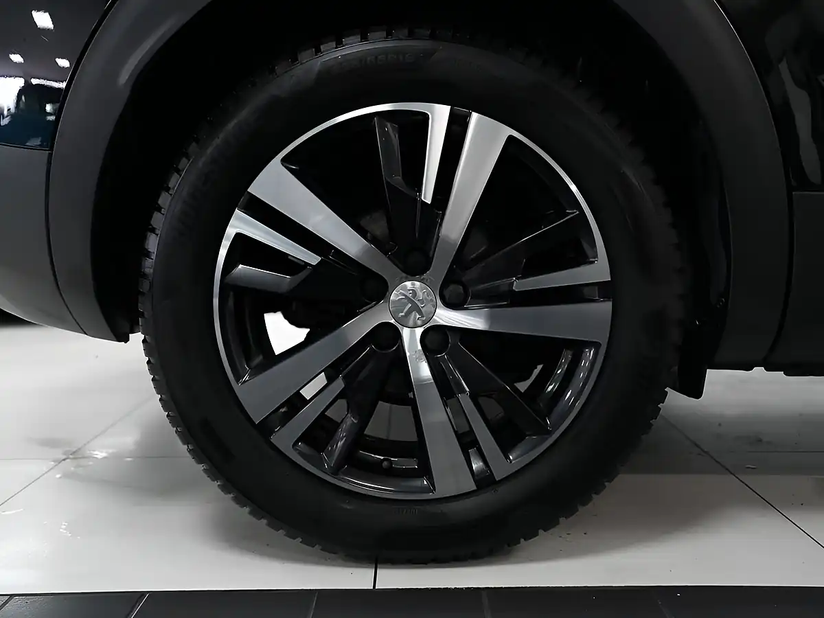Used 2018 Peugeot 3008 GT Line Nera Black - Interior and Exterior details 11
