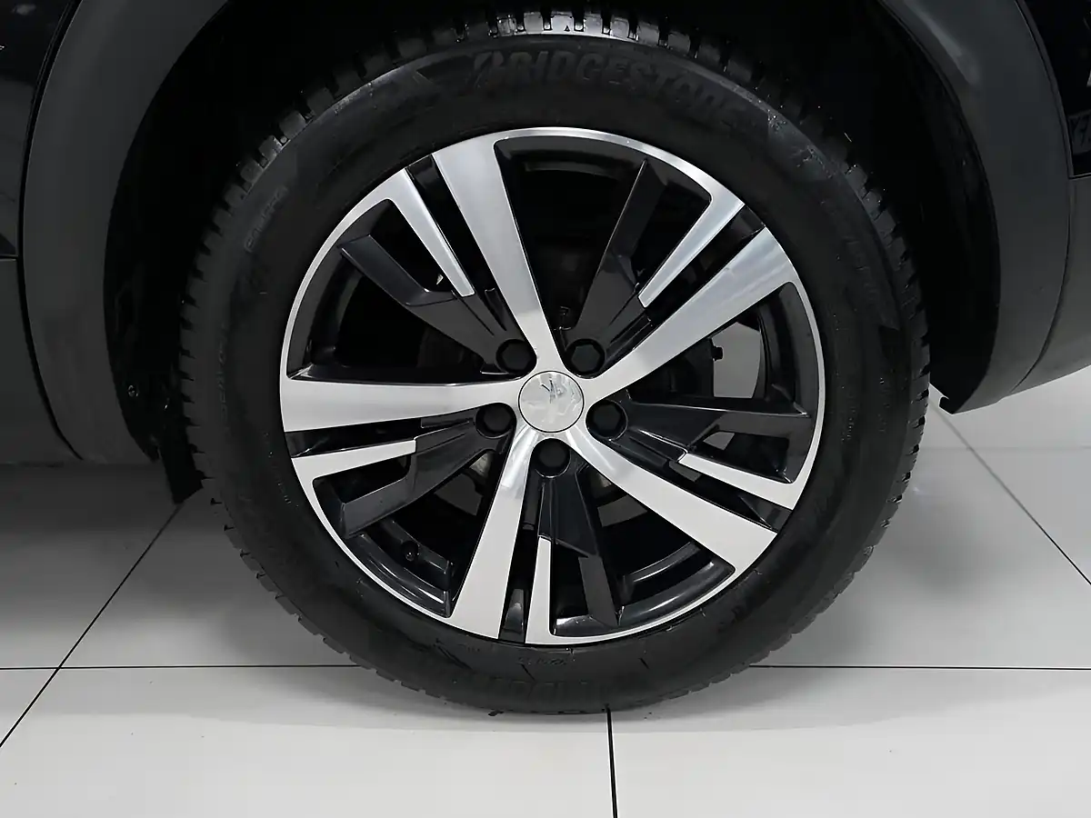 Used 2018 Peugeot 3008 GT Line Nera Black - Interior and Exterior details 12