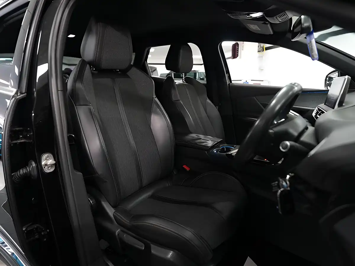 Used 2018 Peugeot 3008 GT Line Nera Black - Interior and Exterior details 3
