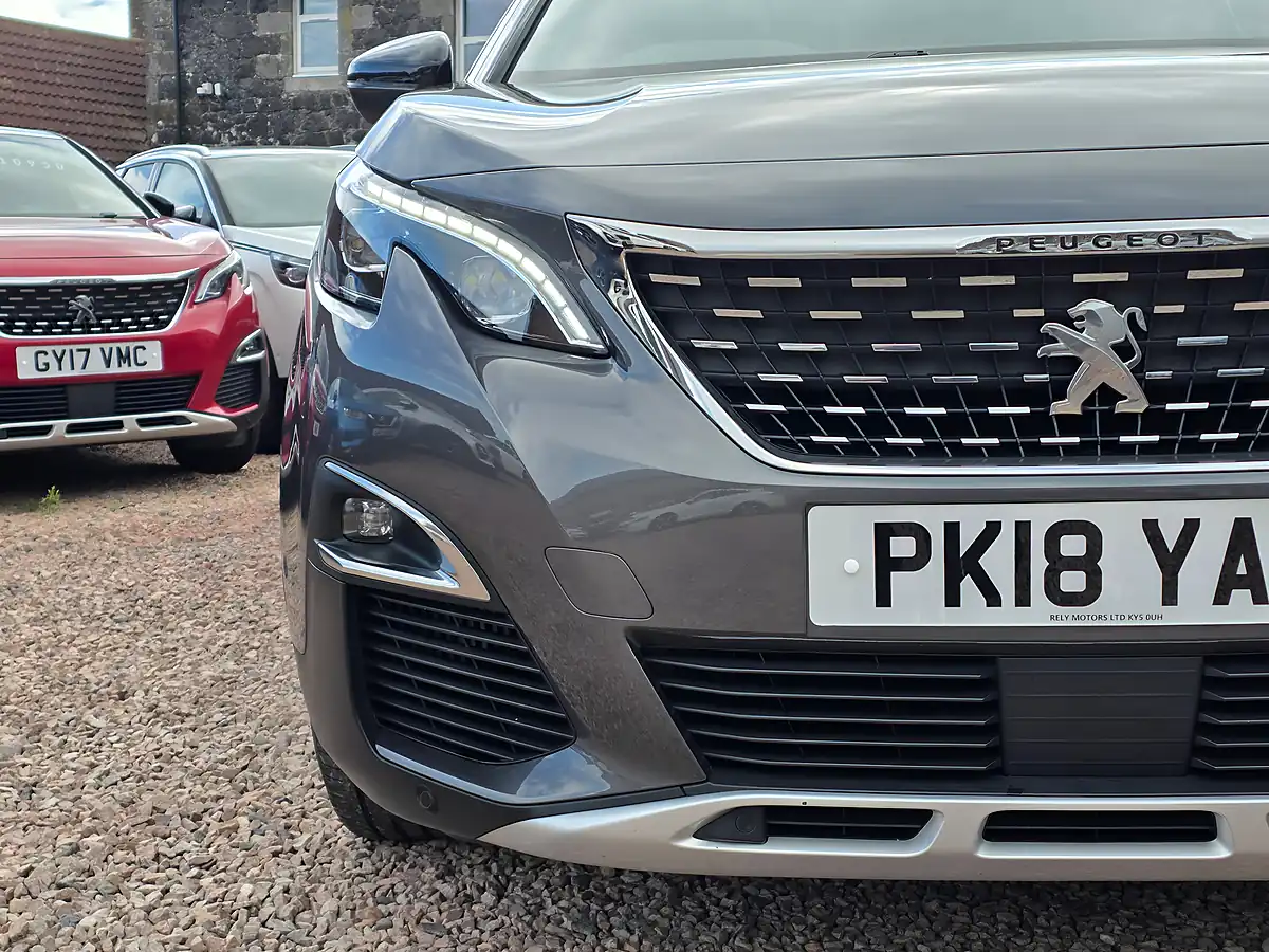 Used 2018 Peugeot 3008 GT Line Nimbus Grey Metallic - Interior and Exterior details 4