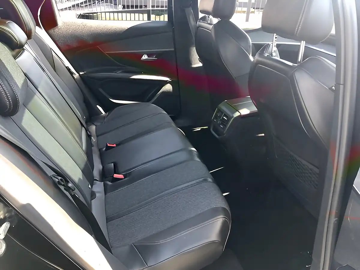 Used 2018 Peugeot 3008 GT Line Premium Black - Interior and Exterior details 14