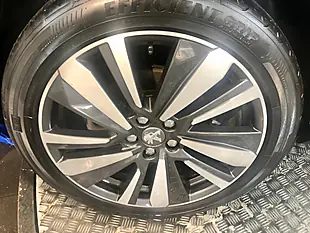 Used 2018 Peugeot 3008 GT Line Premium Black - Interior and Exterior details 17
