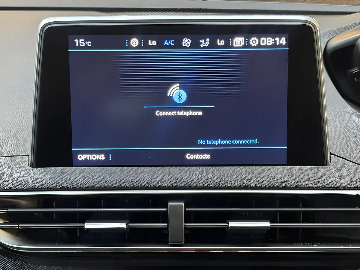 Used 2018 Peugeot 3008 GT Line Premium Bronze - Interior and Exterior details 16