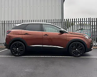 Used 2018 Peugeot 3008 GT Line Premium Bronze - Interior and Exterior details 7