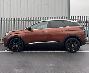 Used 2018 Peugeot 3008 GT Line Premium Bronze - Interior and Exterior details 8