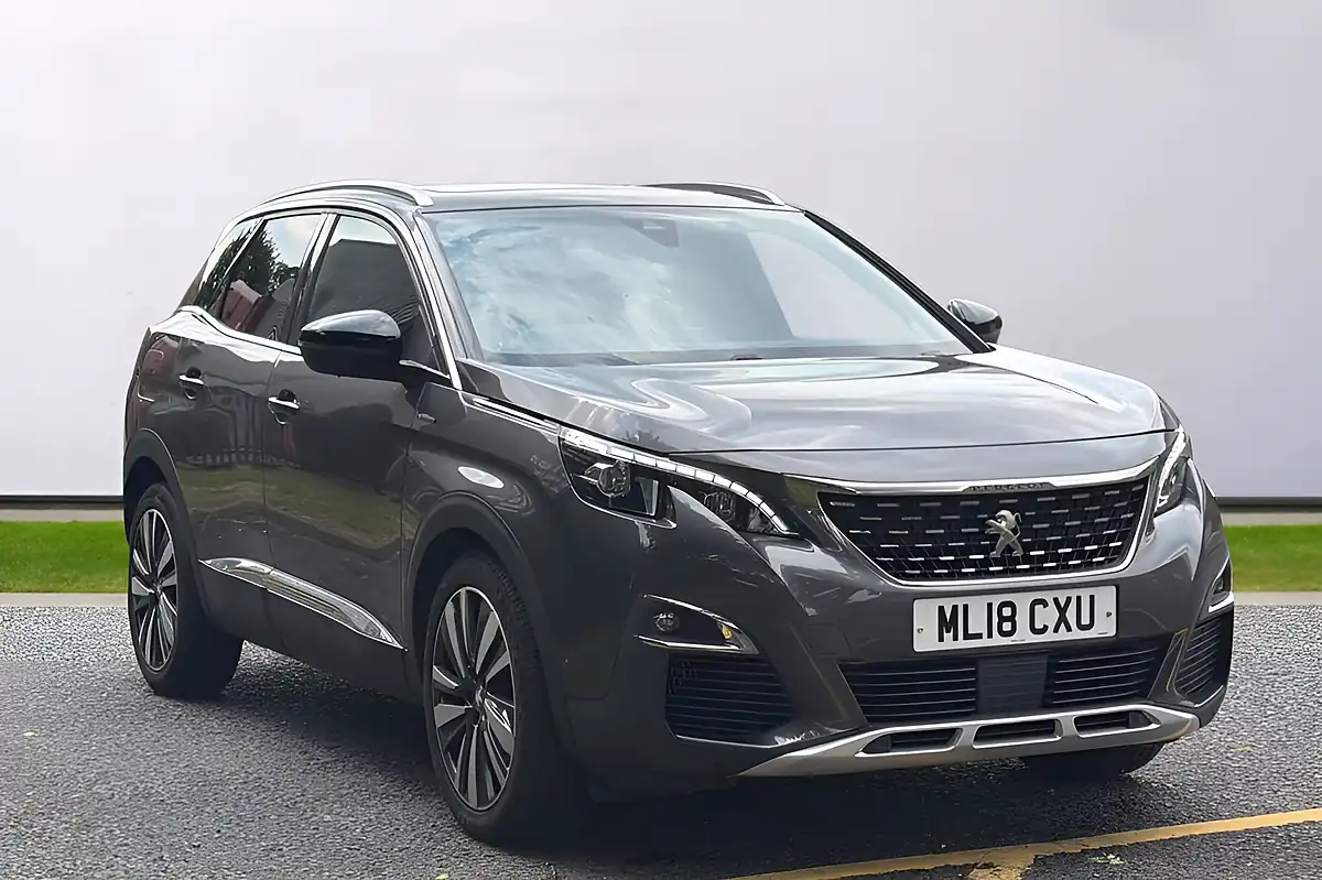 Used 2018 Peugeot 3008 GT Line Premium Grey - Front View