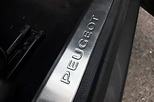 Used 2018 Peugeot 3008 GT Line Premium Grey - Interior and Exterior details 16