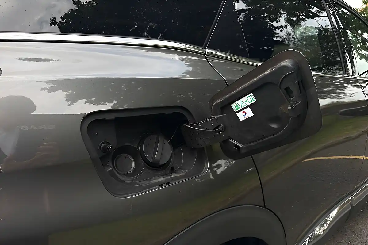 Used 2018 Peugeot 3008 GT Line Premium Grey - Interior and Exterior details 20