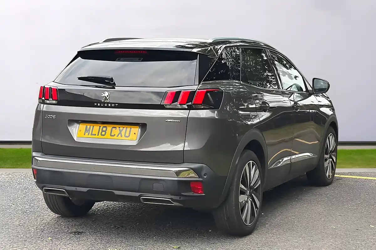 Used 2018 Peugeot 3008 GT Line Premium Grey - Interior and Exterior details 7