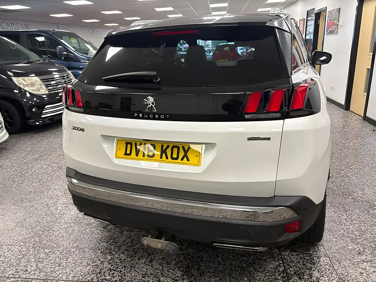 Used 2018 Peugeot 3008 GT Line Premium White - Interior and Exterior details 12