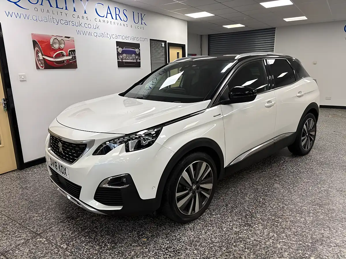 Used 2018 Peugeot 3008 GT Line Premium White - Interior and Exterior details 5