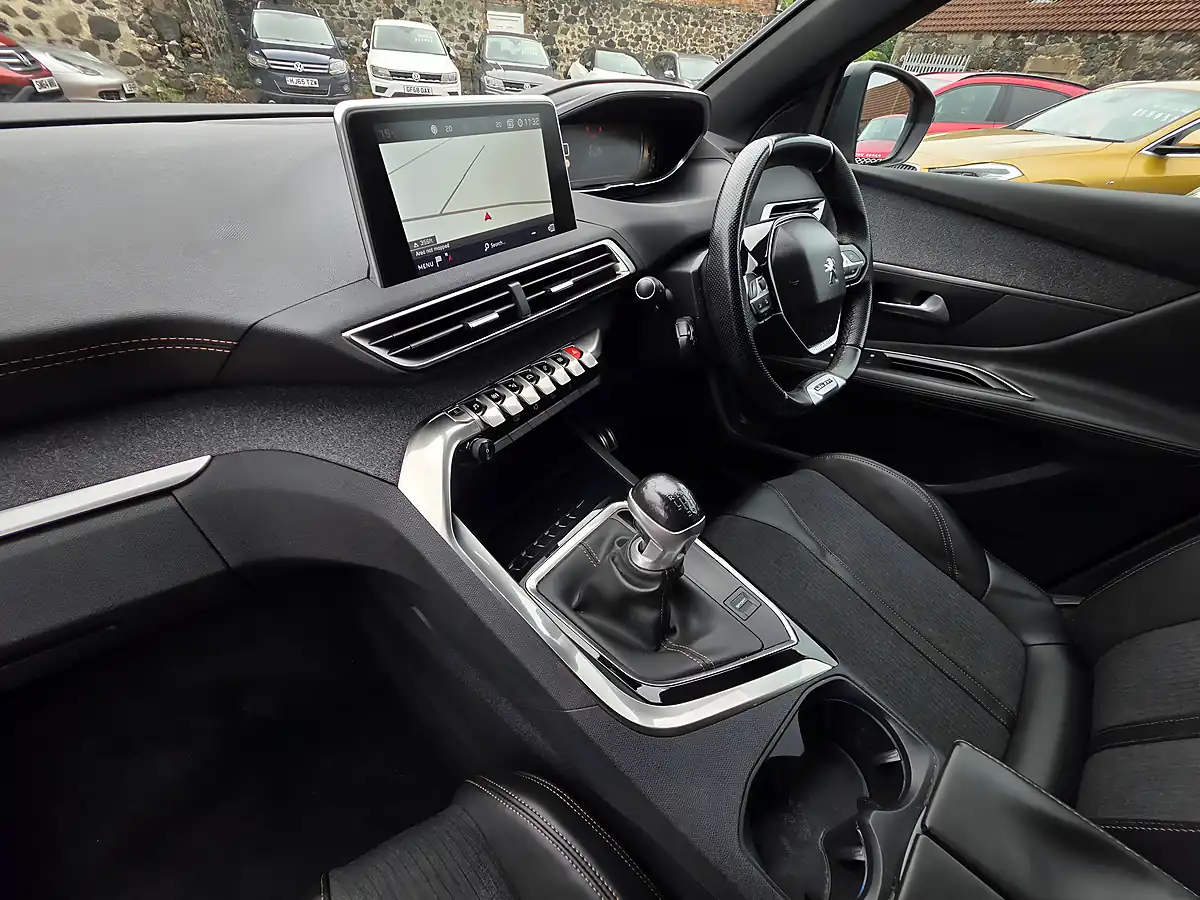 Used 2018 Peugeot 3008 GT Line Sunset Copper Metallic - Interior and Exterior details 11