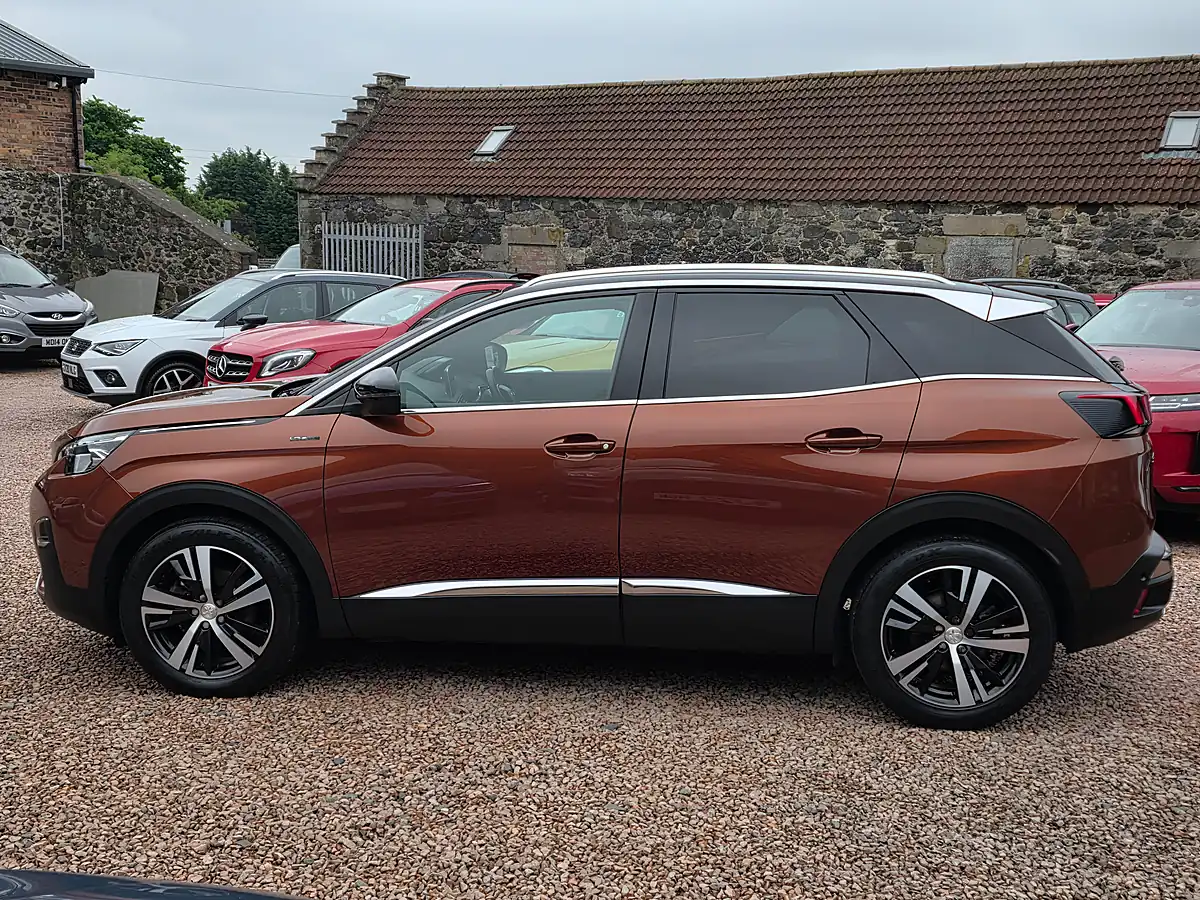 Used 2018 Peugeot 3008 GT Line Sunset Copper Metallic - Interior and Exterior details 14
