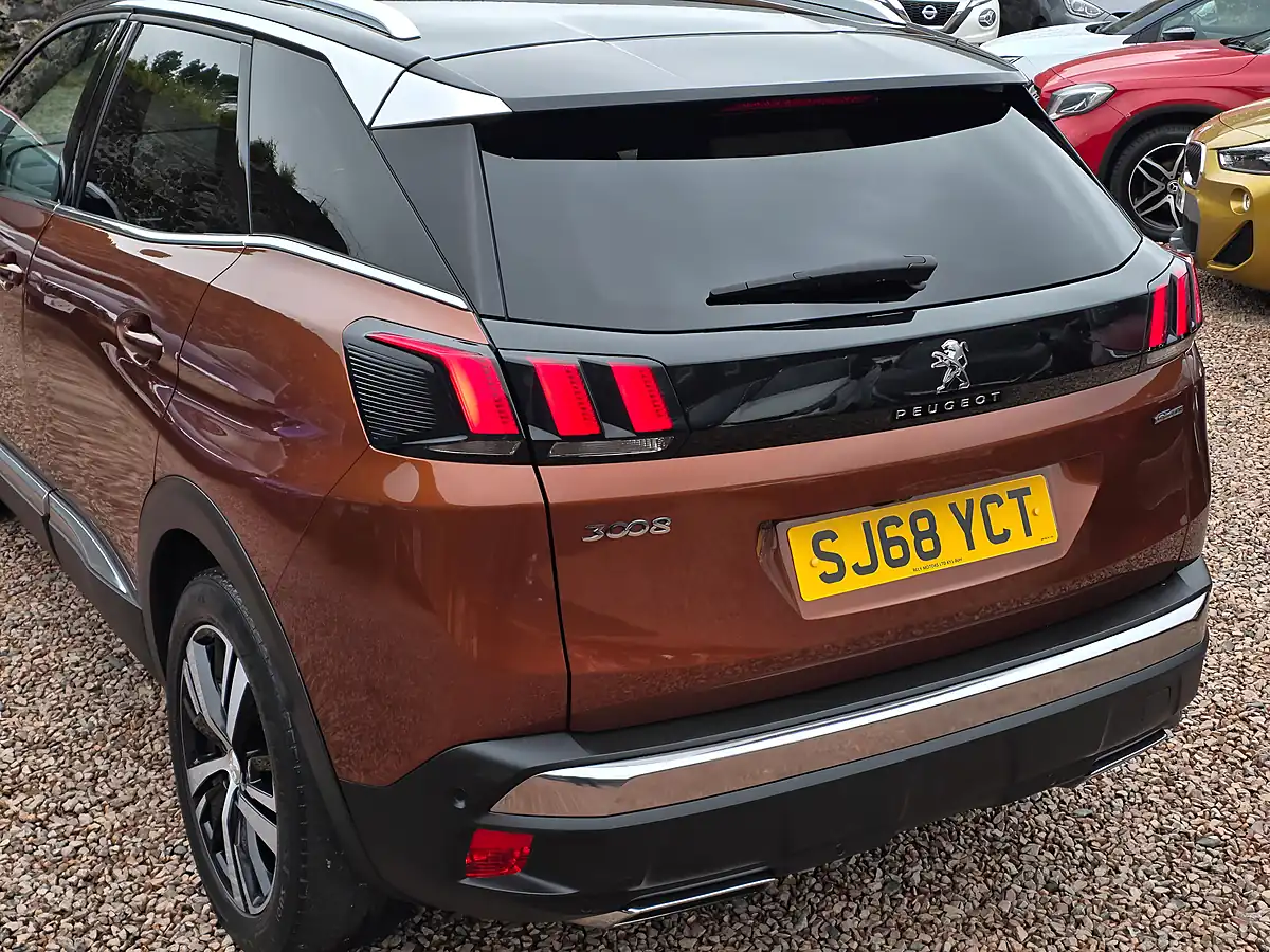 Used 2018 Peugeot 3008 GT Line Sunset Copper Metallic - Interior and Exterior details 17