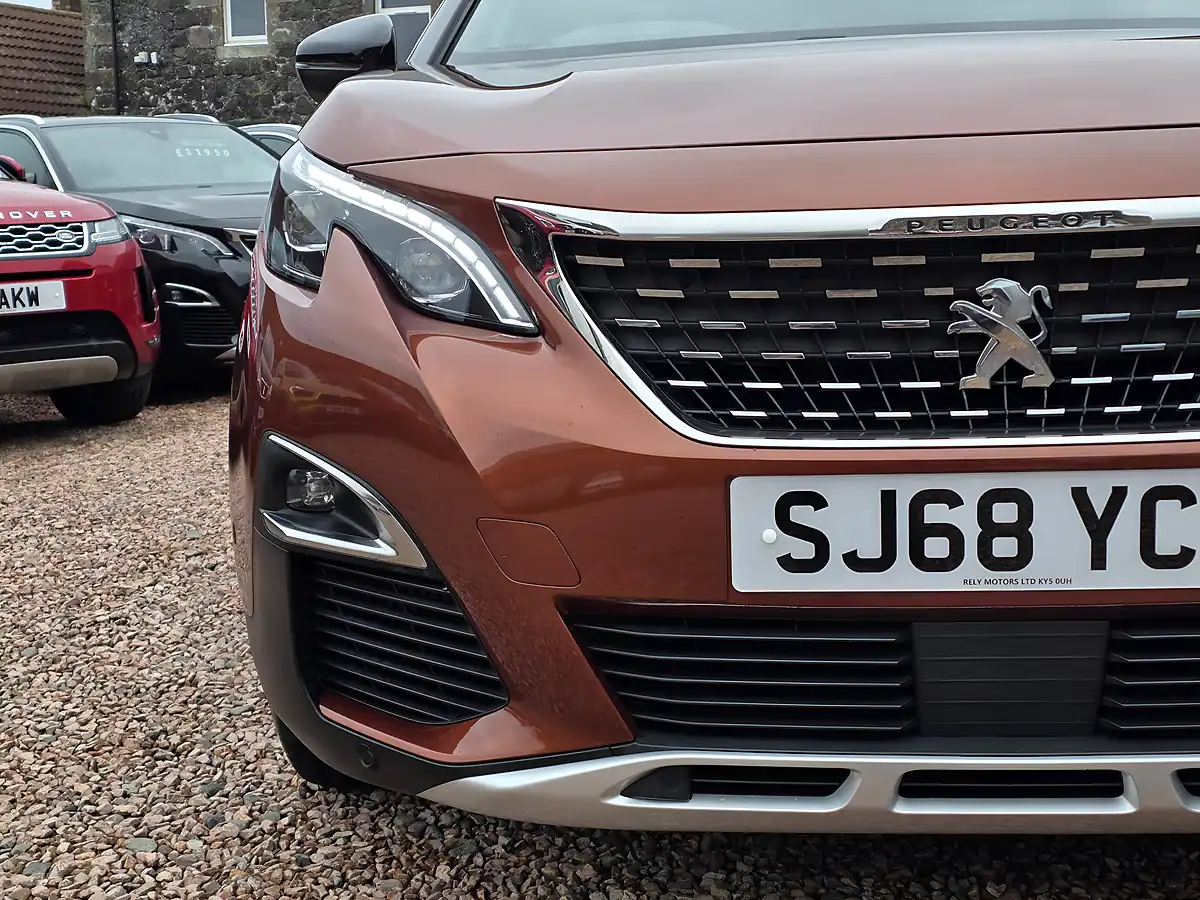 Used 2018 Peugeot 3008 GT Line Sunset Copper Metallic - Interior and Exterior details 4