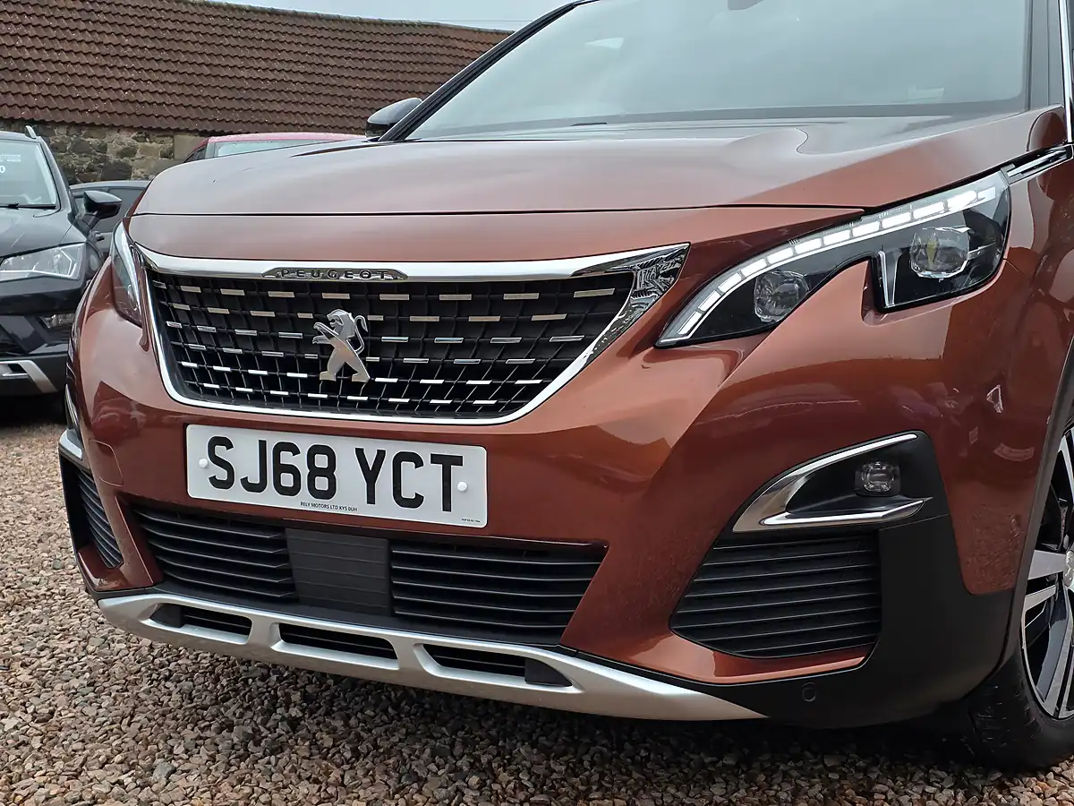 Used 2018 Peugeot 3008 GT Line Sunset Copper Metallic - Interior and Exterior details 6