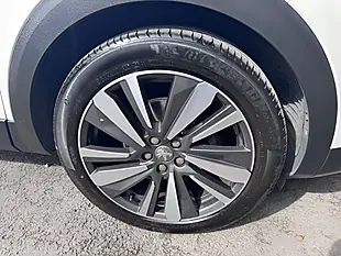 Used 2018 Peugeot 3008 GT Line White - Interior and Exterior details 11
