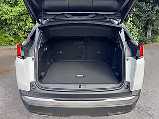 Used 2018 Peugeot 3008 GT Line White - Interior and Exterior details 19