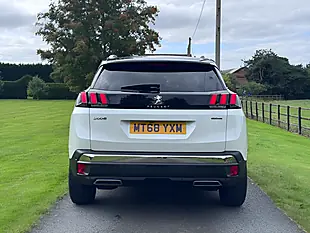 Used 2018 Peugeot 3008 GT Line White - Interior and Exterior details 5