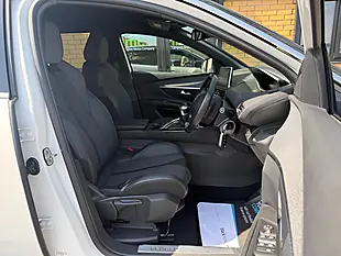 Used 2018 Peugeot 3008 GT Line White - Interior and Exterior details 14