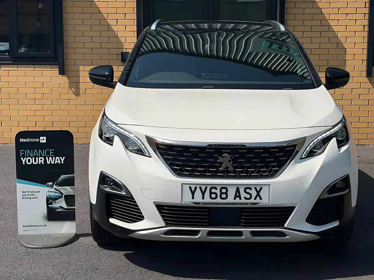 Used 2018 Peugeot 3008 GT Line White - Interior and Exterior details 6