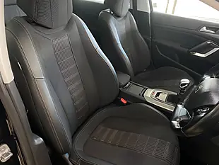 Used 2018 Peugeot 308 Allure Blue - Interior and Exterior details 16