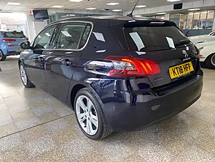 Used 2018 Peugeot 308 Allure Blue - Interior and Exterior details 7